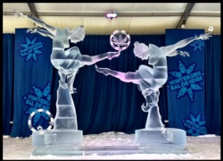 2016 Ottawa ice carving 1.JPG