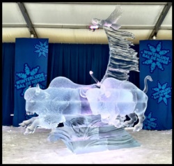 2016 Ottawa ice carving 5.JPG