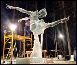 Ice Alaska Cencentration ice carving 2016 (5).JPG