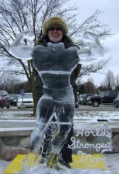 muscle man photo op 2.JPG