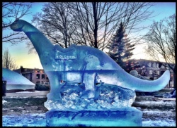 Plymouth ice carving 12.JPG