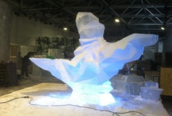 Hamburg Ice Carving 17.JPG