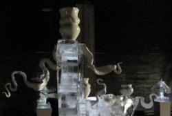 z fragile ice carving 6.JPG