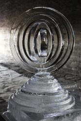 z fragile ice carving 19.JPG