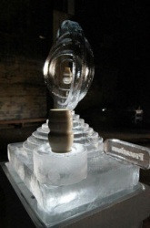 z fragile ice carving 30.JPG