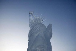 Super bowl ice carving new york skyline 15.jpg