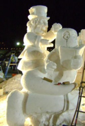 frankenmuth snow sculpture 6.JPG