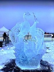 summer sunrise rooster ice carving 14.jpg