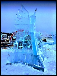 summer sunrise rooster ice carving 23.jpg