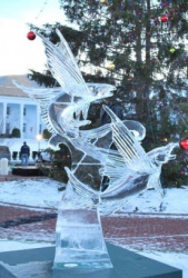 Flying fish ice carving.JPG