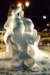 frankenmuth snow sculpture 10.JPG