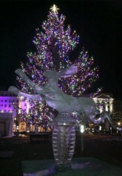 Greenbrier ice carving 12.JPG