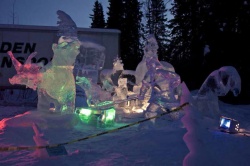 Alaska m 12 ice carving 9.JPG