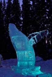 Alaska m 12 ice carving 14.JPG