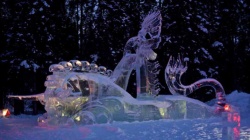 Alaska m 12 ice carving 25.JPG
