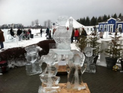 Bay Harbor ice carving 11.JPG