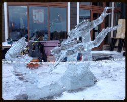 Bay harbor ice carving 2014 7.jpg