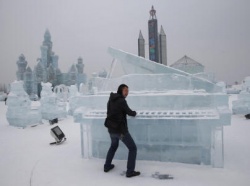 Harbin ice carving 2015 china 5.jpg